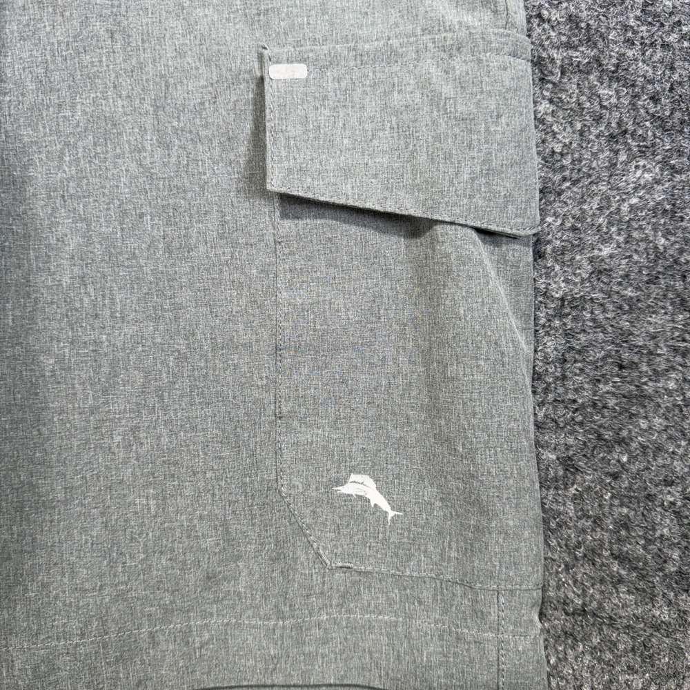 Tommy Bahama IslandZone Hybrid Cargo Shorts Mens 38 Grey Stretch Performance - Picture 8 of 16
